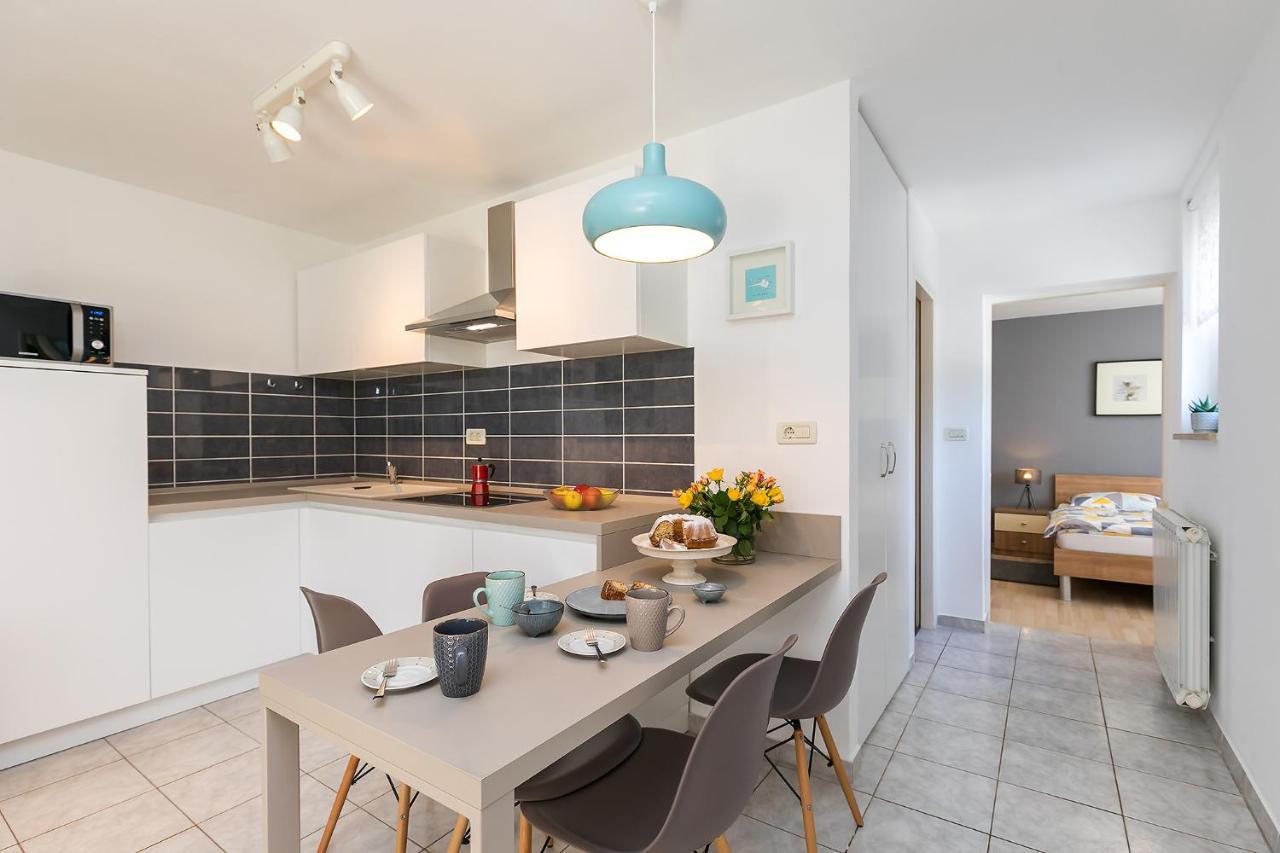 Apartments Dama Porec Exterior photo