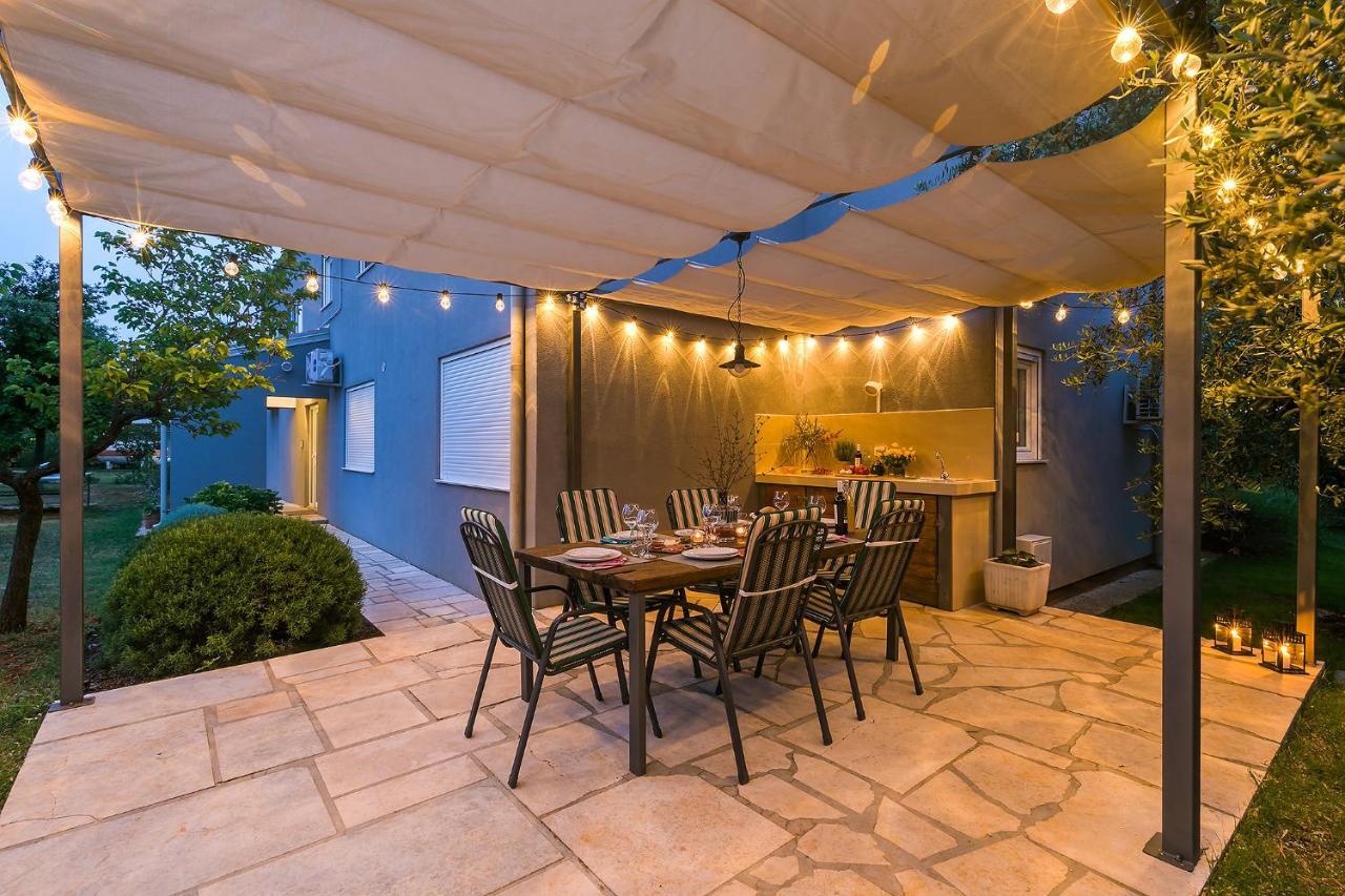 Apartments Dama Porec Exterior photo